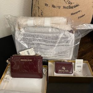 SOLD!!! Michael Kors Bradshaw 3 piece (Purse,Wallet and Air Pod)